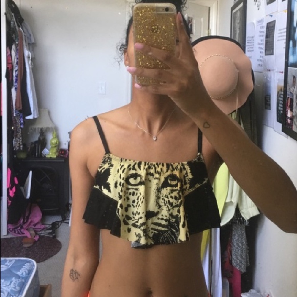 Forever 21 Tiger Fly Away Bikini Top NWT Medium